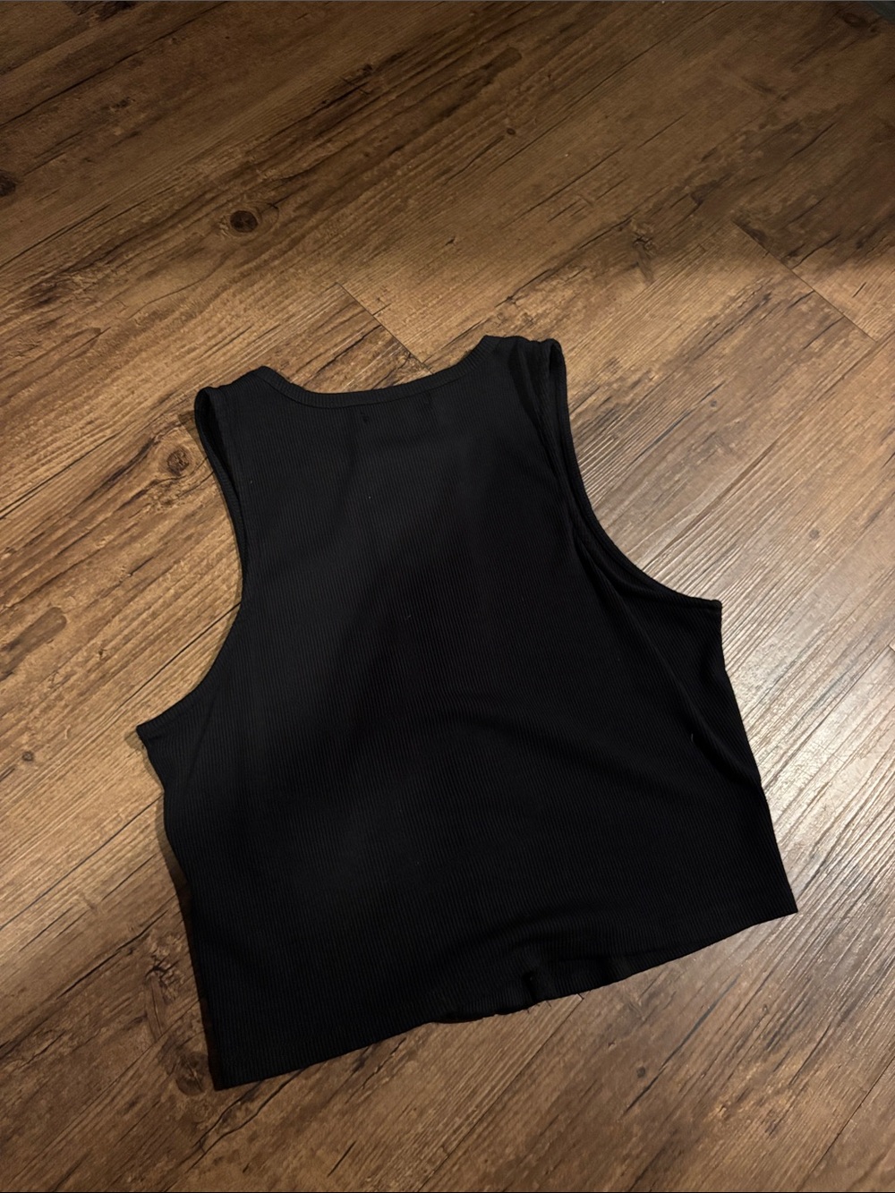 Tank - Picture 3 of 3
